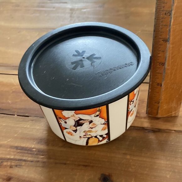 Vintage Tupperware One Touch Canister Fat Chef Design size 3.5 x 5 Replacement - Picture 6 of 10
